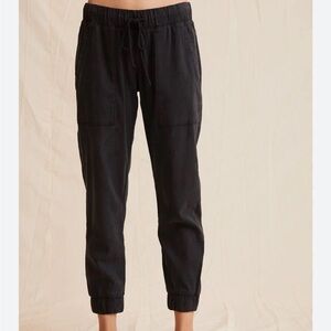 Bella Dahl pocket jogger, vintage black
